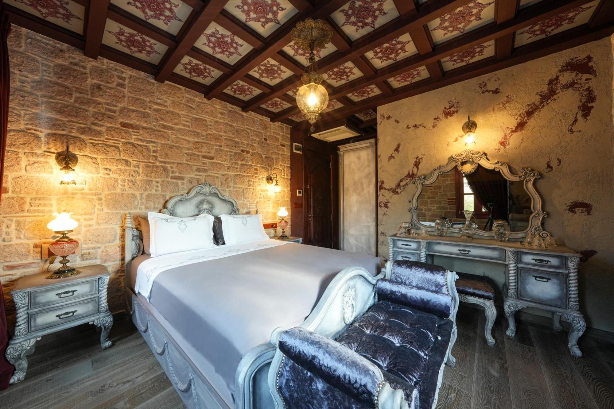 Hotel Naz Su Cunda Esterno foto
